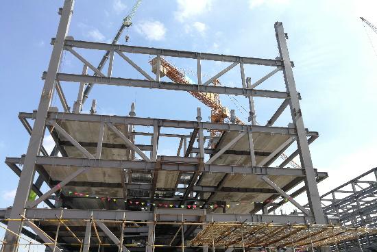 Congregati aedificia | Introductio provectus mature et applicabiles novum technologies-convenerunt ferro frame interlocking truss structural ratio