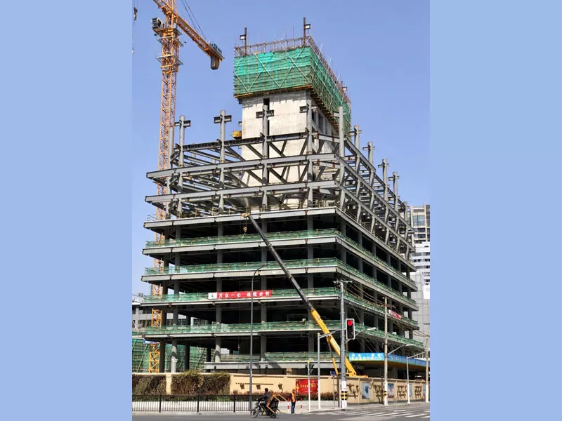 Quam ut minimize impulsum corrosio in ferro structuram se ferre ferre aula?