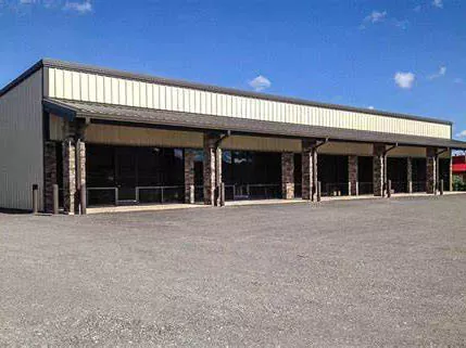 Steel frame retail copia